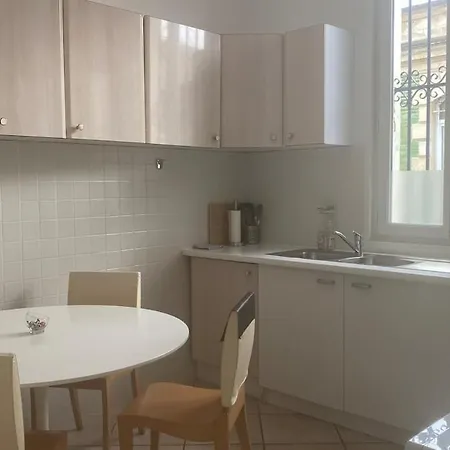 Oasis Urbaine Maison De Plain Pied Avec Terrasse Et Jardin *