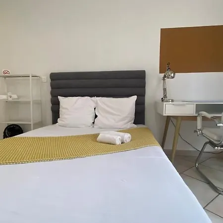 Oasis Urbaine Maison De Plain Pied Avec Terrasse Et Jardin *