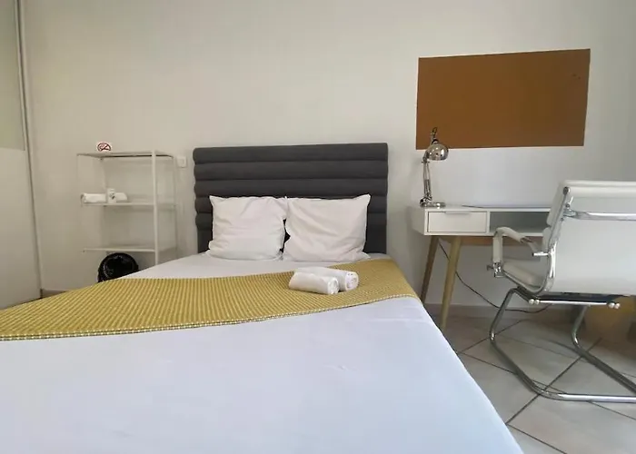 Oasis Urbaine Maison De Plain Pied Avec Terrasse Et Jardin *